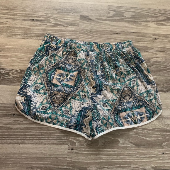 Forever21 lightweight shorts - Picture 2 of 3